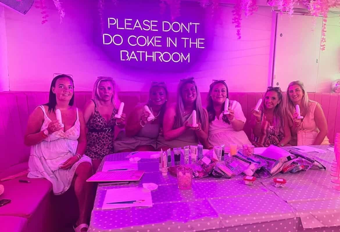 Hens penis pottery class in magaluf